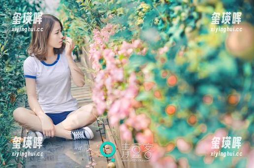 推女神-雪Baby 推女神 - 在雪Baby的居家里,高清图库带你看不一样的角度