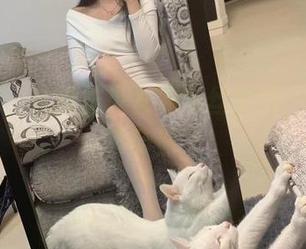 微密圈 - 从提袜少女到灰丝梦境，套图合集带你飞