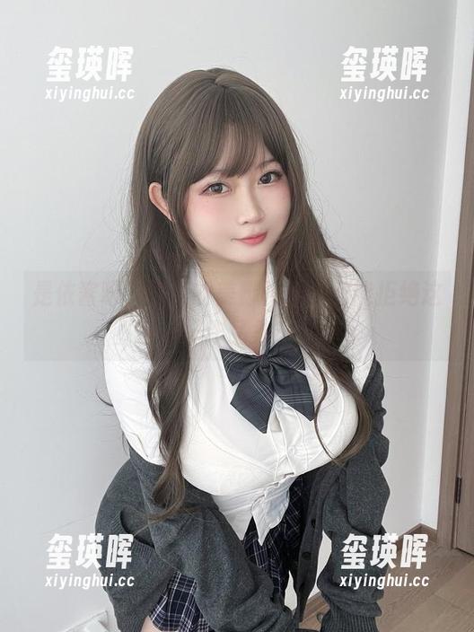 是依酱呀，完美的美脚资源，谁能拒绝这样作品集？