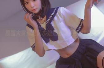 原图大赏:是青水姐姐的美丽与水的密语