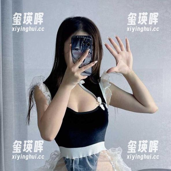 桃沢樱呀 微密圈 - 牛仔裤图集,不止是桃沢樱呀的个人秀,还有我的眼球追逐战!