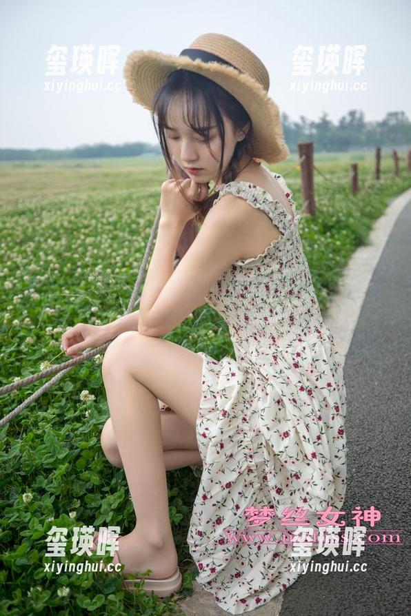 梦丝女神 - 魏婷婷写真集分享：裤里丝背后的故事，快来畅游吧！