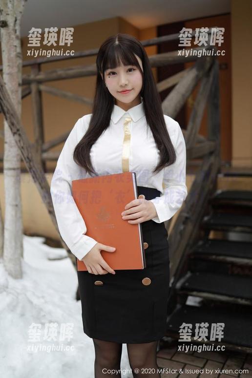模范学院 - 最新内衣美图，伊小七MoMo教你如何把‘衣’服穿成艺术！