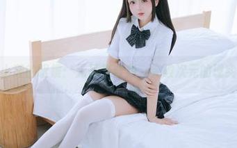 樱井小莜的眼镜：无圣光合集，突破次元的现实诱惑