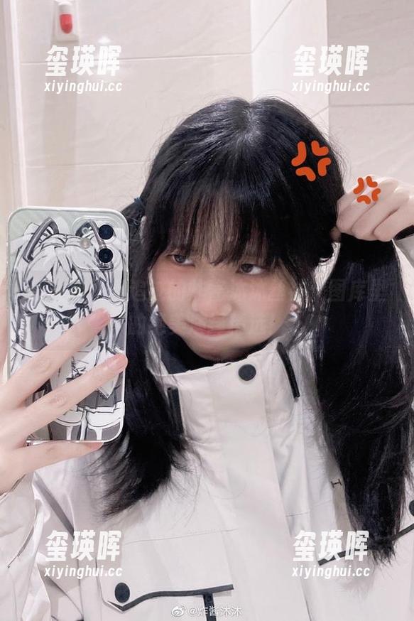 那些年，我追过的炸酱沐沐丝袜：图库里的绝美演绎精选！