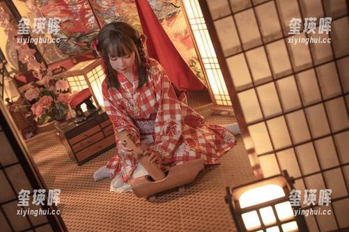 没错，这就是福利！看爆机少女喵小吉如何演绎风玲公主写真