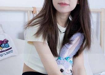 物恋传媒 - 从小竹的私房里，一起看连衣裙的神秘图片