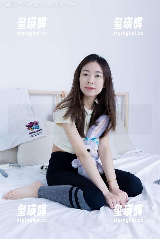 物恋传媒 - 从小竹的私房里，一起看连衣裙的神秘图片