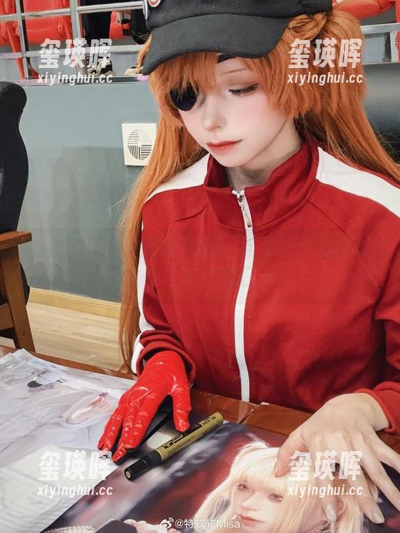 特软儿Sona泳衣作品：当视觉冲击与美丽结合，简直流口水！