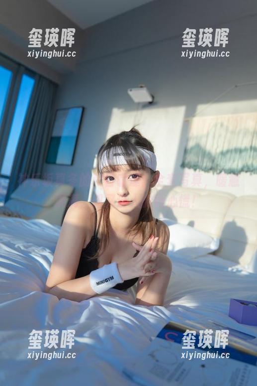 神乐坂真冬的秋日暖屋：全套写真，暖意满满，却又让人微微心慌！