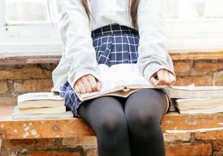 谁说冬天不能有福利?神乐坂真冬的体操服作品让寒冷都变得温暖起来啦