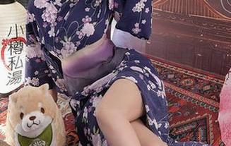 秀人网 - 当Yuki鱼儿遇见阳光：最新写真里的裸足奇迹