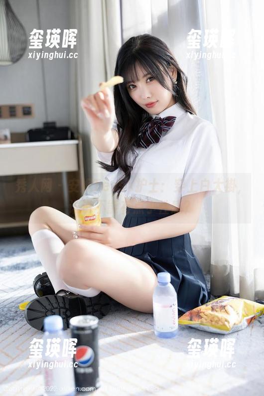 秀人网-安妮Tess 秀人网 - 安妮Tess×护士:穿上白大褂,谁说不能有点小性感?