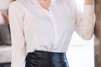 秀人网 - 小九月的全套写真，让姐姐的魅力无限飙升，真吃不消！