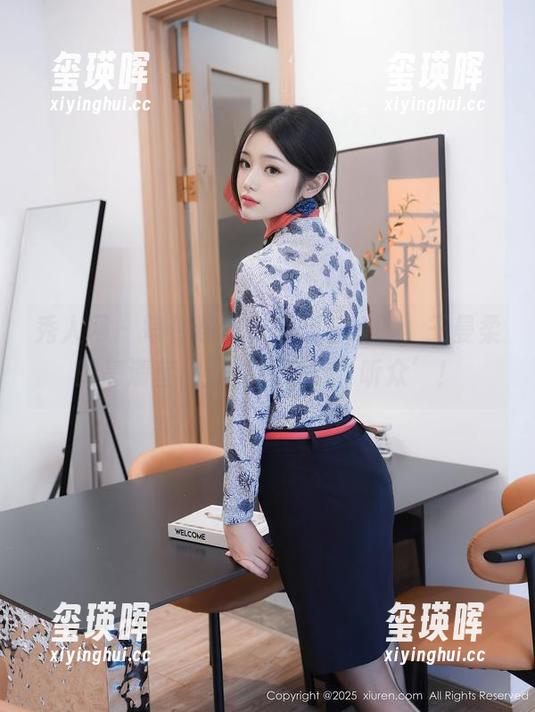 秀人网 - 每件连体衣都藏着故事，王曼柔的高清套图是你最好的‘听众’！