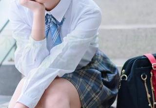 秋楚楚不秃头的私房好物:从蕾姆睡衣看她的百变风格