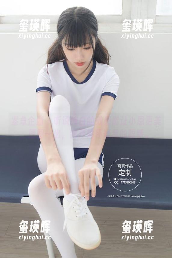 紧急企划 - 听说纯白的效果能让小恩更美，原图一出，我开始怀疑我的眼睛。