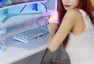 绮梦摄影 - 伊伊的白色美图，优雅得让人怀疑她是不是仙女！