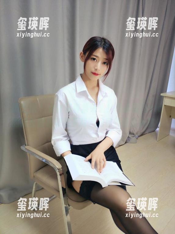 微密圈 - 女仆写真集来啦！羊小雪juvia的舰长图包等你下载，别怪我没告诉你！