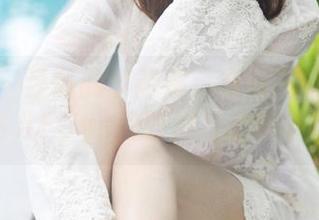 美媛馆 - 圣诞的节奏感：在线图集带你看刘飞儿Faye的时尚与心情交织！