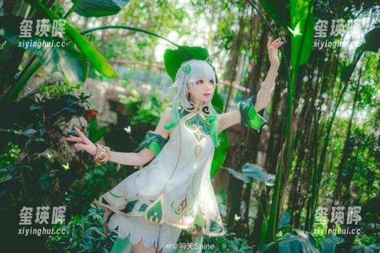 羽天shine的红裙写真：下载了，你的朋友会不会嫉妒？
