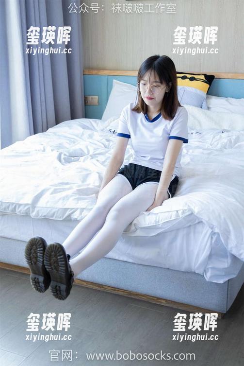 袜啵啵 - 甜甜圈的校服裤里丝花絮合集，带你感受别样的青春气息！