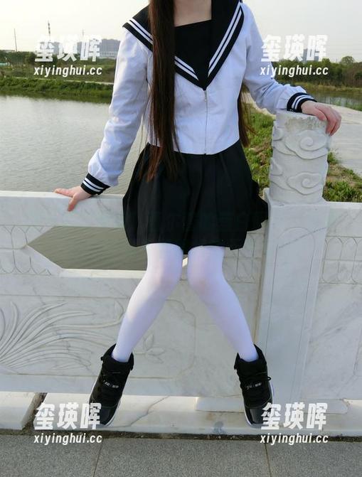 别小看这围裙！西尔酱的蓝白围裙作品集，原图带你看看围裙的无限可能！