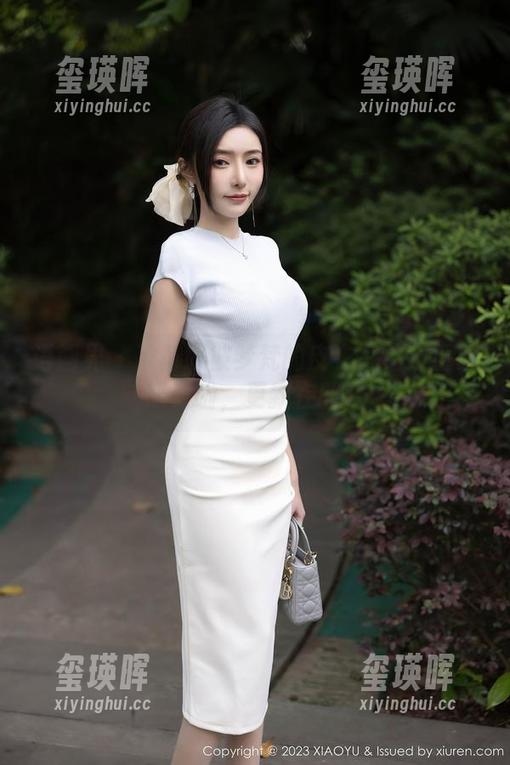 语画界 - 准备好被梦梵的皮衣写真集重复吸引啦，更新在即！