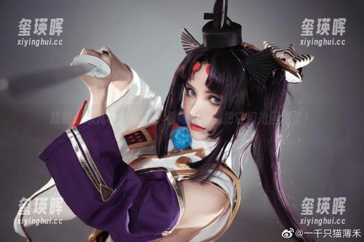 超级小禾儿 超级小禾儿cos眼镜,看得我都想把它们抢回家了!