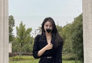 微密圈 - 软妹小九九作品大赏：谁能抗拒肉丝玉足的魅力？