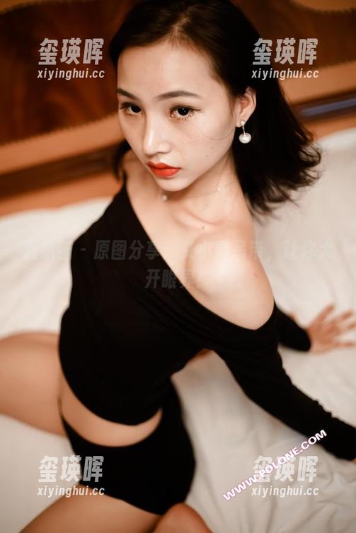 轰趴猫 - 原图分享：艾小青吊带，让你大开眼界！