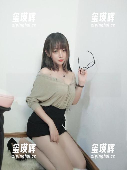 更新！过期米线线喵的红白爱心套图，甜得让人想要一口吃掉！