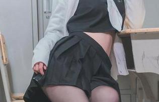 这组图集真是纯白得让我无法直视，铁板烧鬼舞w看来是个画技大师！