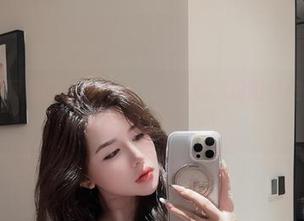 微密圈 - 阿色的泳衣美图：当我看到这组私拍，感觉我的夏天突然来了！